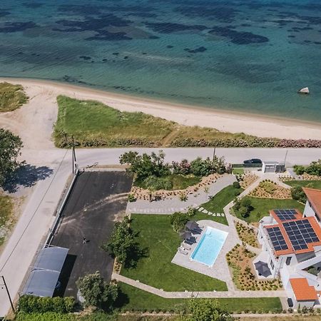 Electra Beachfront Suites, Nea Irakleia Exteriör bild