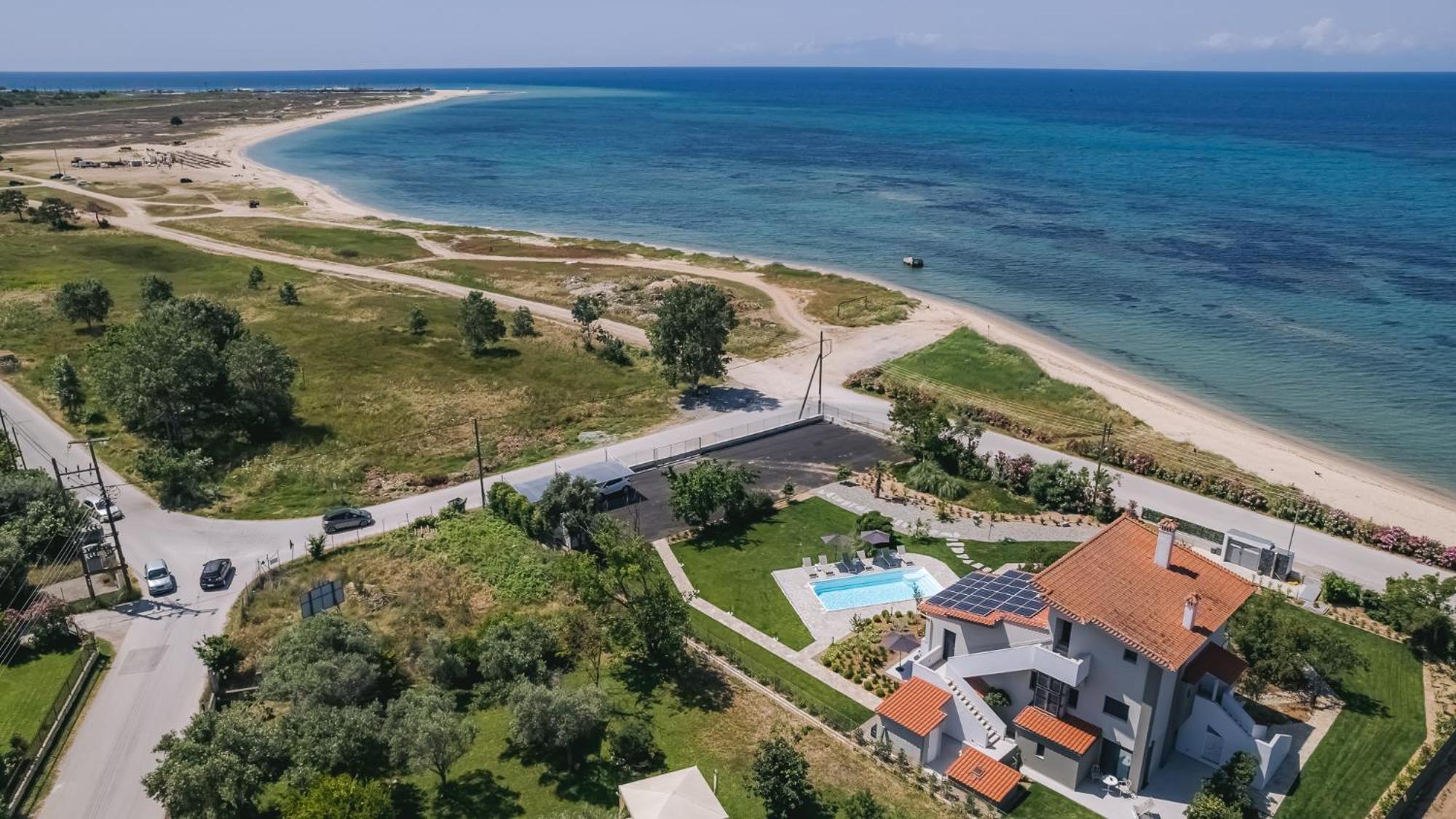 Electra Beachfront Suites, Nea Irakleia Exteriör bild