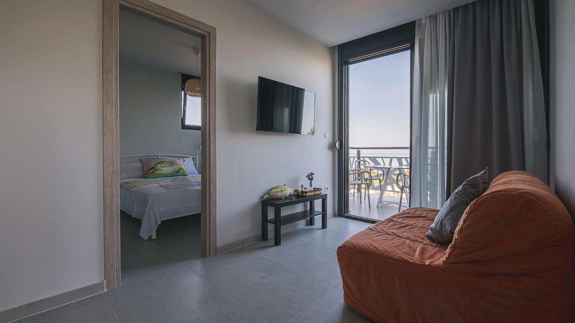 Electra Beachfront Suites, Nea Irakleia Exteriör bild