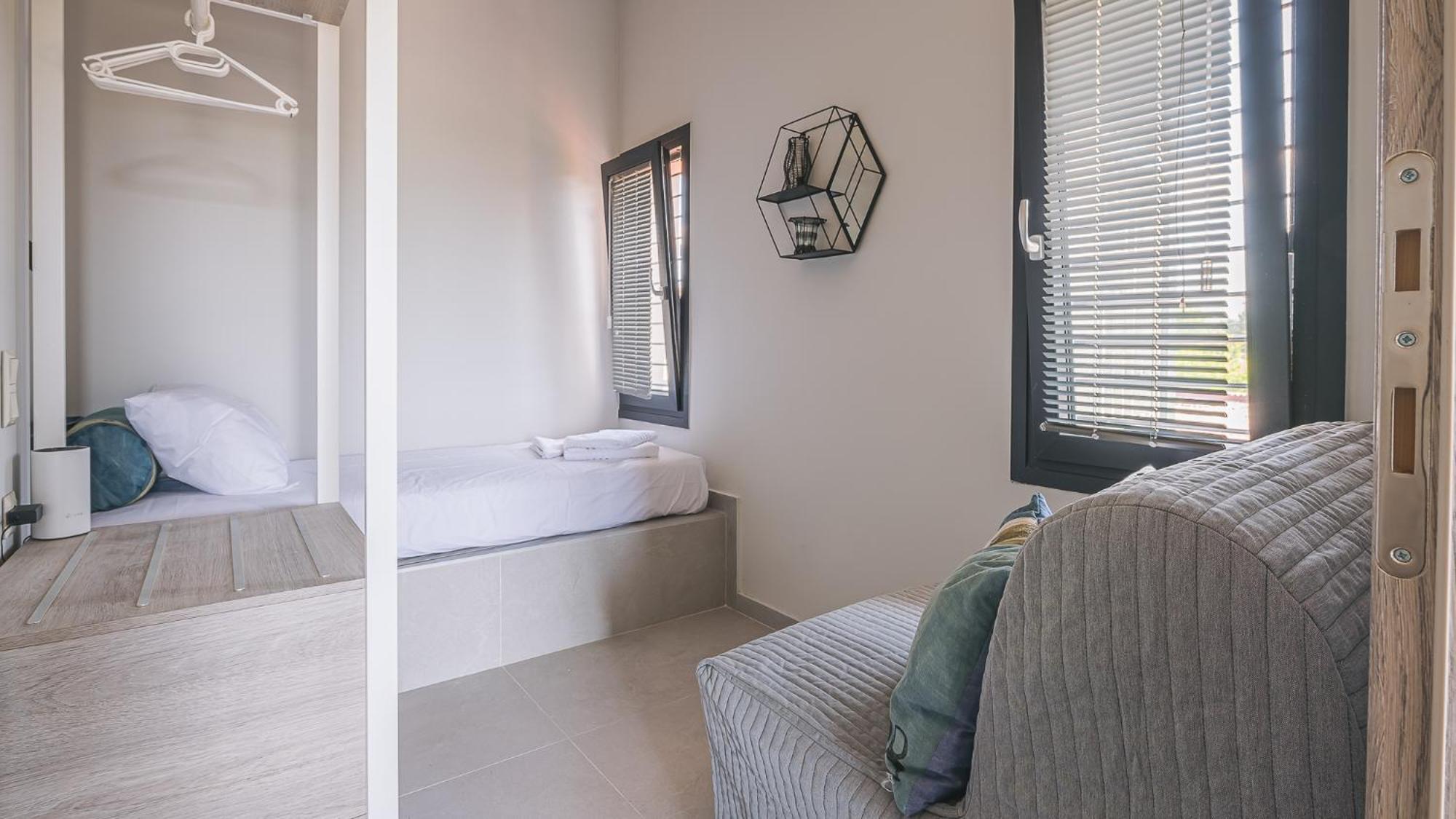 Electra Beachfront Suites, Nea Irakleia Exteriör bild