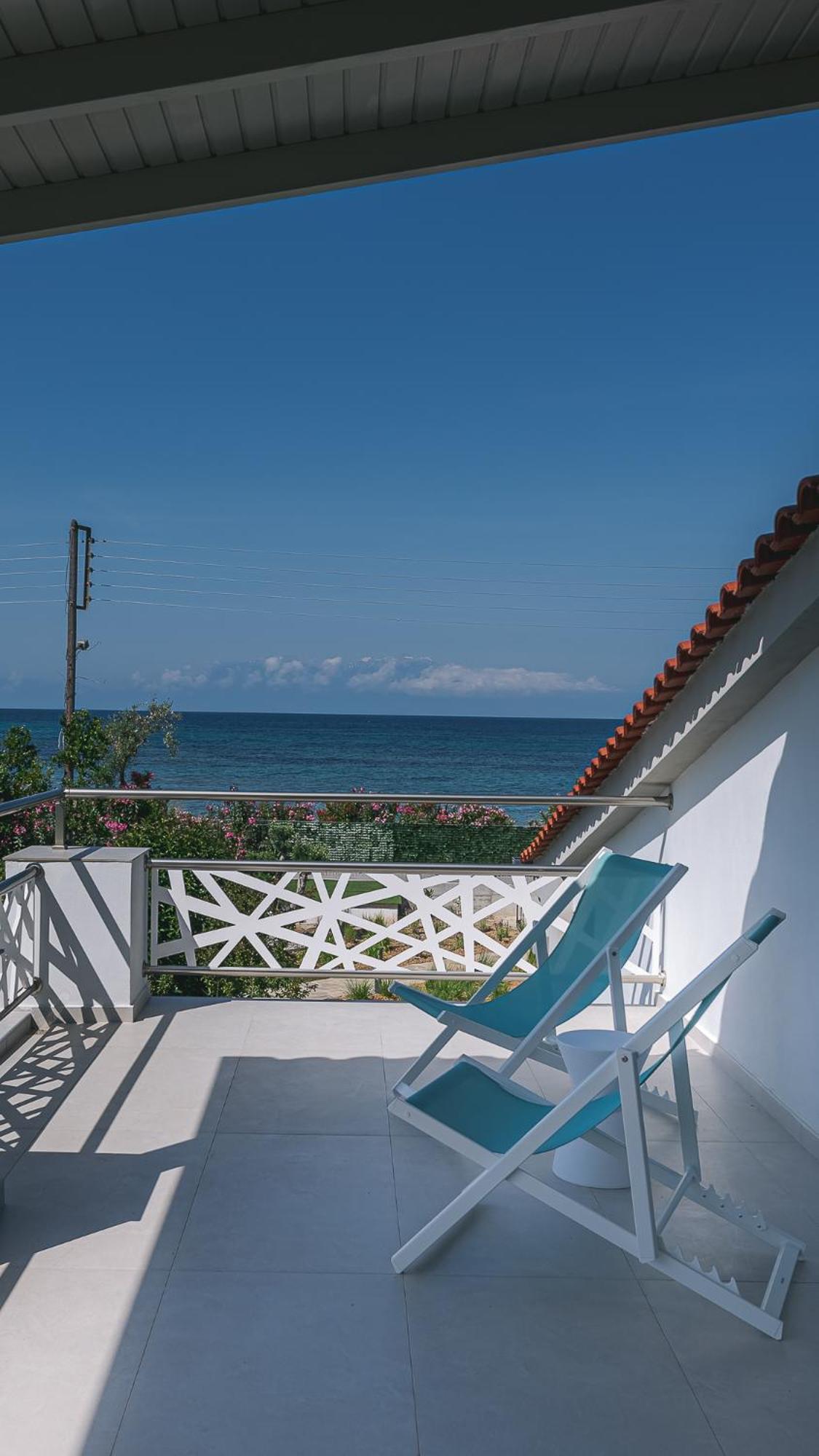 Electra Beachfront Suites, Nea Irakleia Exteriör bild